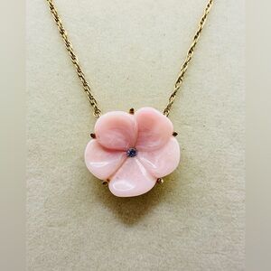 Vintage Avon pink lotus blossom flower with rhinestone center. Resin. Gold tone